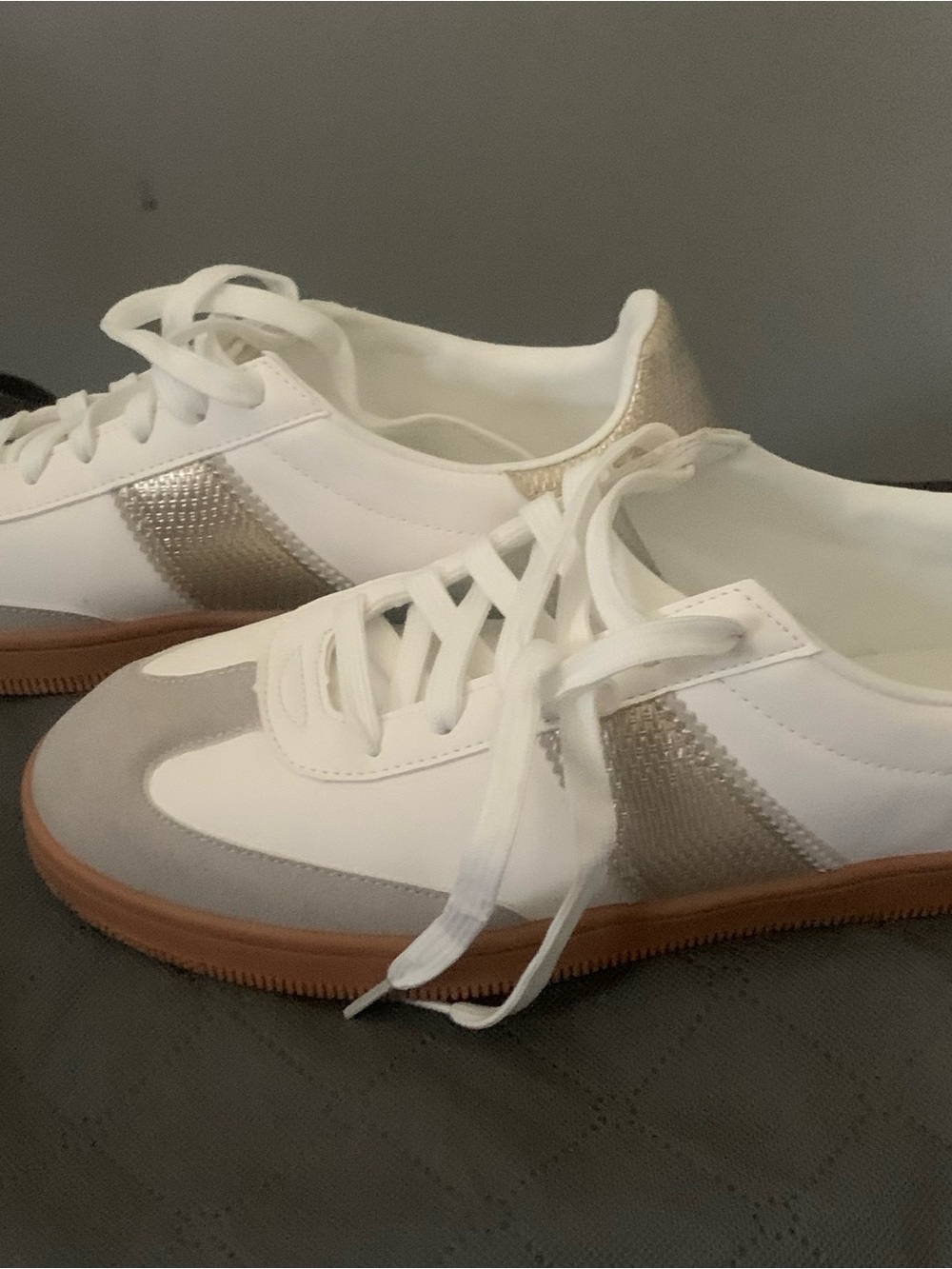 White Sneakers with Metallic Gold Accent and Gum Sole